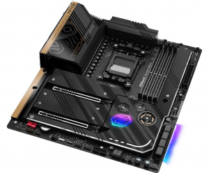 ASRock X670E Taichi alaplap